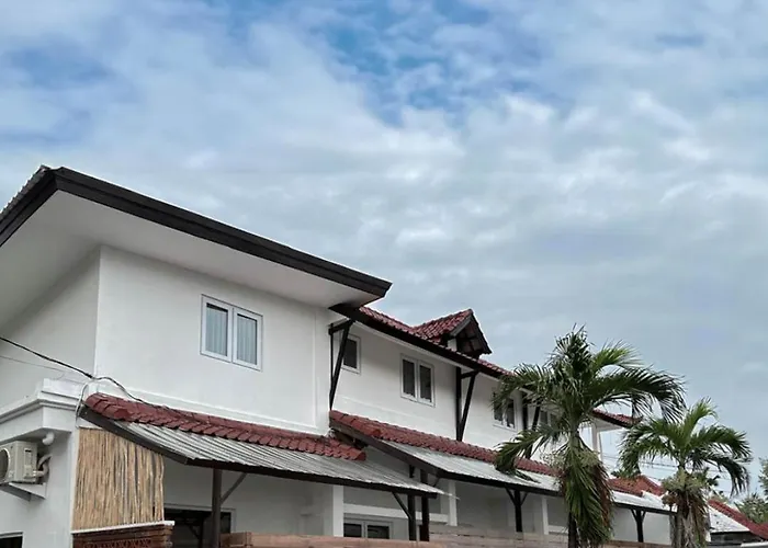Tropical Townhouse 3 Bedrooms Villa